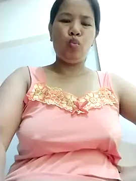 Snapshot of Lanyingxin18 chatting on 12-20-24, 11:37 Lanyingxin18 online show from 12-20-24, 11:37