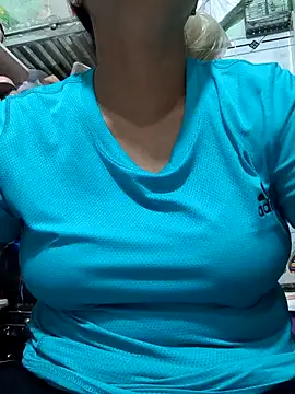 Lanyingxin18 online show from 04-25-26, 01:52