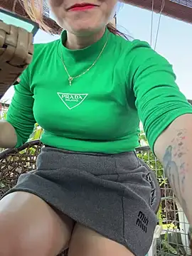 Snapshot of Emily_9xx chatting on 03-01-25, 08:45 Emily 9xx online show from 03-01-25, 08:45