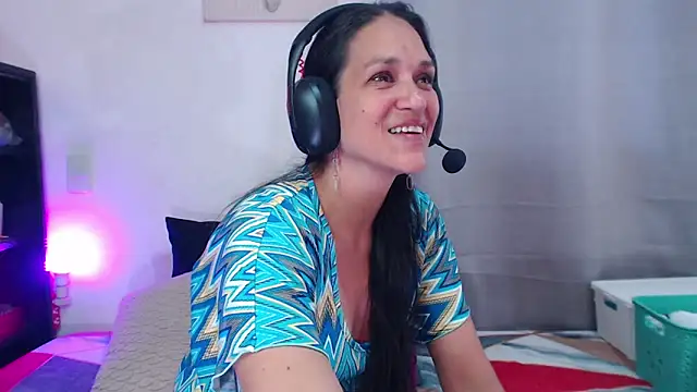 Snapshot of diosa78afrodita chatting on 10-26-25, 09:31 diosa78afrodita online show from 10-26-25, 09:31