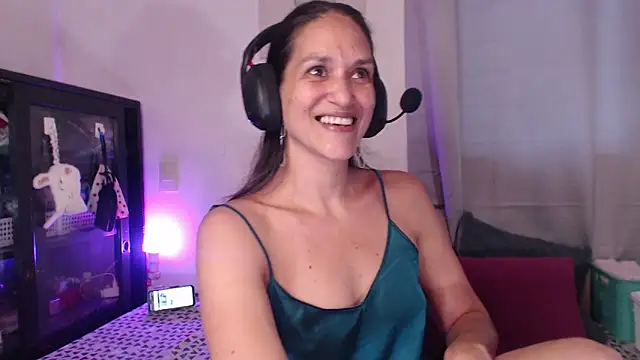 Snapshot of diosa78afrodita chatting on 10-31-25, 07:59 diosa78afrodita online show from 10-31-25, 07:59