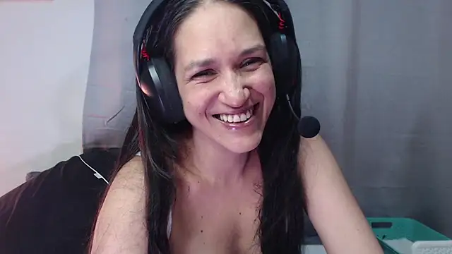 Snapshot of diosa78afrodita chatting on 12-19-25, 11:12 diosa78afrodita online show from 12-19-25, 11:12