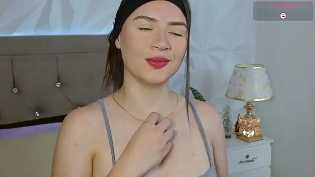 Gwen drew online show from 12-19-25, 12:45