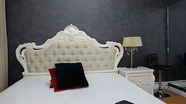 ArielBurn online show from 12-03-24, 10:50