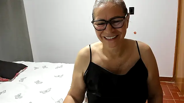 Snapshot of Carlaa-69 chatting on 06-13-26, 09:29 Carlaa-69 online show from 06-13-26, 09:29