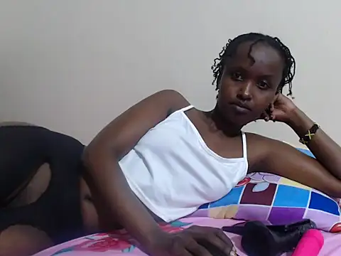 pretty shee22 online show from 10-12-25, 07:18