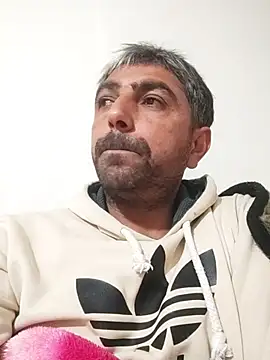 Snapshot of Muratcanik44 chatting on 02-04-26, 05:52 Muratcanik44 online show from 02-04-26, 05:52