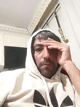 Snapshot of Muratcanik44 chatting on 03-08-26, 11:41 Muratcanik44 online show from 03-08-26, 11:41