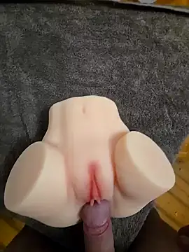 Snapshot of diyMasturbator chatting on 10-27-25, 10:19 diyMasturbator online show from 10-27-25, 10:19