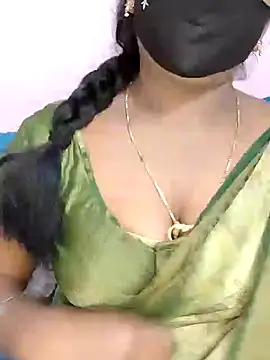 Snapshot of louise92 chatting on 12-07-24, 04:47 louise92 online show from 12-07-24, 04:47