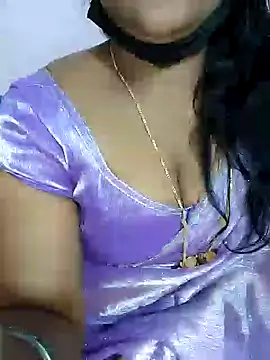 Snapshot of louise92 chatting on 12-11-24, 05:04 louise92 online show from 12-11-24, 05:04