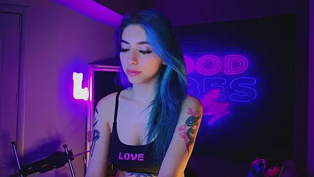 AriaVoss online show from 01-11-25, 02:52