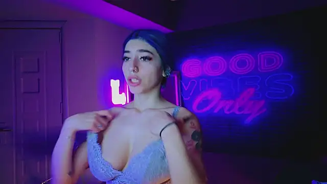 AriaVoss online show from 01-30-25, 08:42