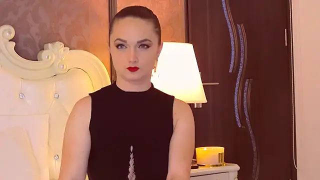 Snapshot of EllianaReese chatting on 03-23-25, 06:47 EllianaReese online show from 03-23-25, 06:47