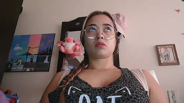 trianabell online show from 02-16-26, 04:14