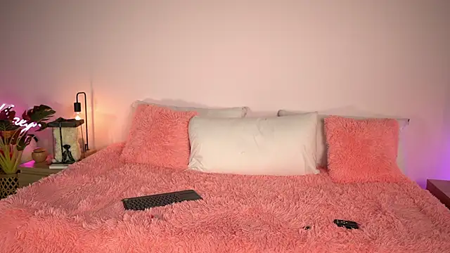 TamyHoney online show from 11-28-25, 12:13