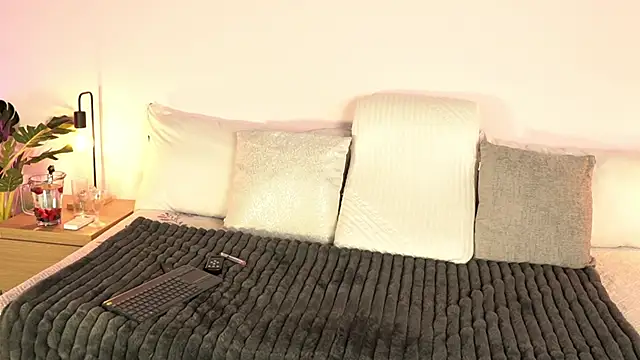 TamyHoney online show from 05-13-26, 04:10