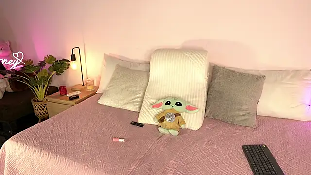TamyHoney online show from 06-13-26, 04:10