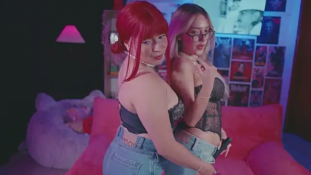 Snapshot of sensualkattt chatting on 11-23-25, 01:38 sensualkattt online show from 11-23-25, 01:38