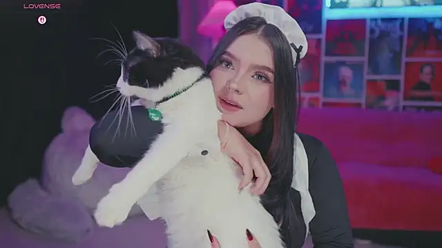 Snapshot of sensualkattt chatting on 03-06-26, 11:12 sensualkattt online show from 03-06-26, 11:12