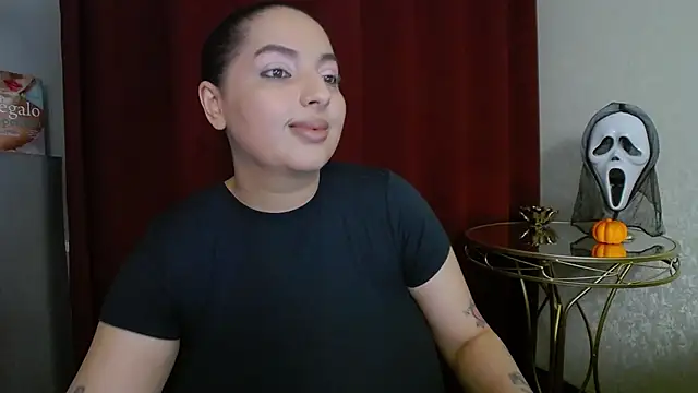 BustyAllyy online show from 10-31-25, 06:20