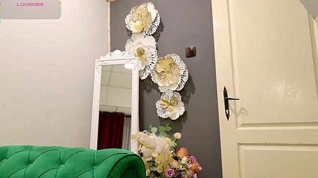 BustyAllyy online show from 08-04-26, 04:53