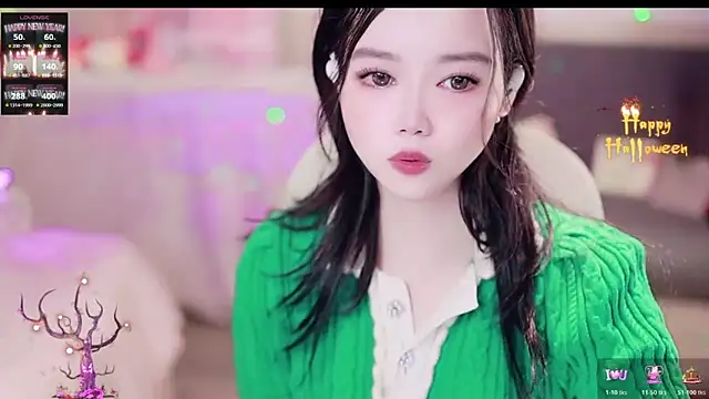 Snapshot of lilies-sweet chatting on 10-28-25, 01:47 lilies-sweet online show from 10-28-25, 01:47