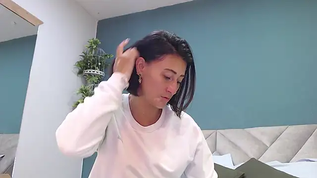 SharisWillian online show from 10-01-25, 03:45