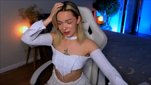 Lily Yin online show from 01-14-26, 05:57