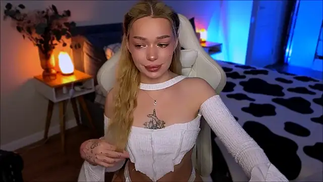 Lily Yin online show from 07-06-26, 05:48