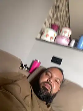 Snapshot of baruel-10 chatting on 02-20-26, 04:29 baruel-10 online show from 02-20-26, 04:29