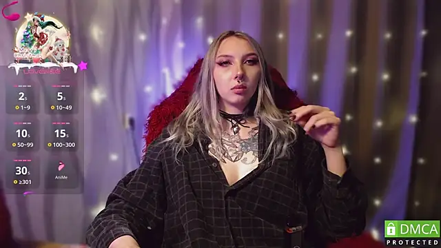 Snapshot of JustMeowGirl chatting on 12-15-24, 09:03 JustMeowGirl online show from 12-15-24, 09:03