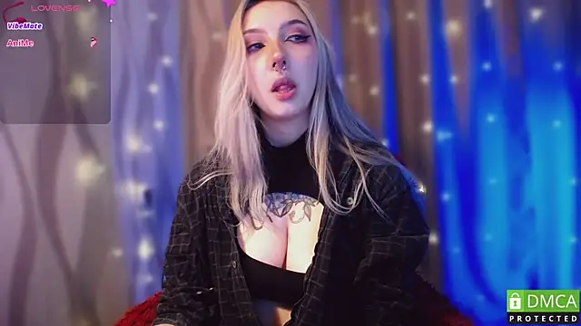 Snapshot of JustMeowGirl chatting on 02-21-25, 09:56 JustMeowGirl online show from 02-21-25, 09:56