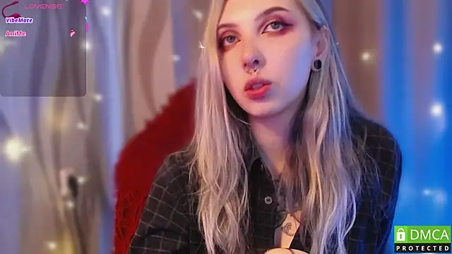 Snapshot of JustMeowGirl chatting on 02-26-25, 07:53 JustMeowGirl online show from 02-26-25, 07:53