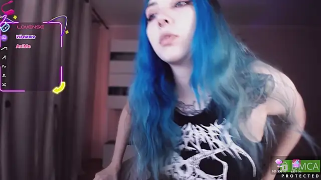 Snapshot of JustMeowGirl chatting on 10-01-25, 03:56 JustMeowGirl online show from 10-01-25, 03:56