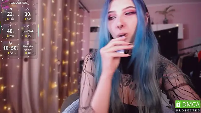 Snapshot of JustMeowGirl chatting on 02-01-26, 04:00 JustMeowGirl online show from 02-01-26, 04:00