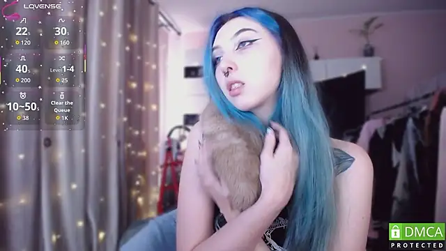 Snapshot of JustMeowGirl chatting on 02-13-26, 05:36 JustMeowGirl online show from 02-13-26, 05:36