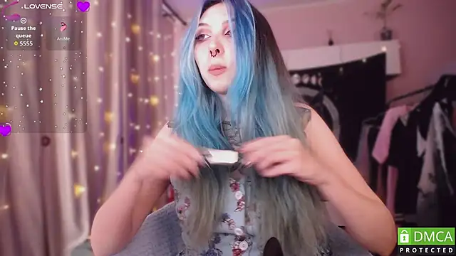 Snapshot of JustMeowGirl chatting on 02-15-26, 04:42 JustMeowGirl online show from 02-15-26, 04:42