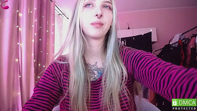 JustMeowGirl online show from 05-16-26, 07:05