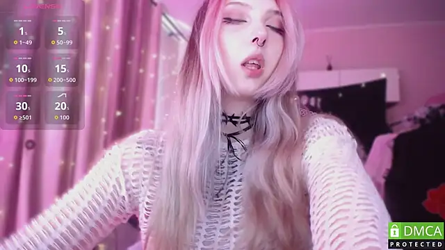 Snapshot of JustMeowGirl chatting on 06-07-26, 05:44 JustMeowGirl online show from 06-07-26, 05:44