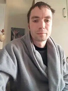 Snapshot of Schnubby1 chatting on 01-16-25, 01:14 Schnubby1 online show from 01-16-25, 01:14