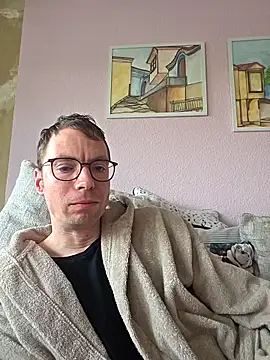 Snapshot of Schnubby1 chatting on 02-20-26, 03:34 Schnubby1 online show from 02-20-26, 03:34