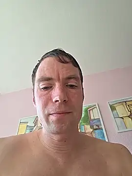 Snapshot of Schnubby1 chatting on 03-01-26, 01:46 Schnubby1 online show from 03-01-26, 01:46