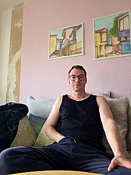 Snapshot of Schnubby1 chatting on 03-09-26, 02:54 Schnubby1 online show from 03-09-26, 02:54