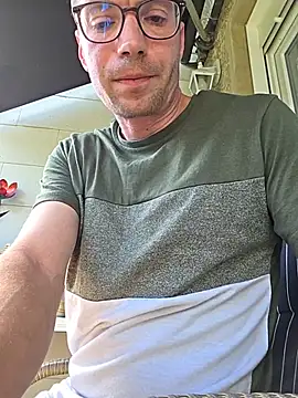 Schnubby1 online show from 06-09-26, 01:56