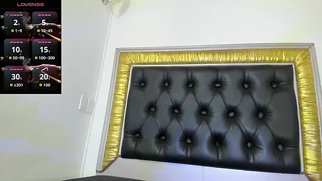 Foxy Assh  online show from 01-07-26, 04:59