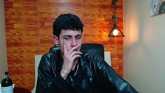 Bastiaan 28 online show from 01-10-25, 09:55