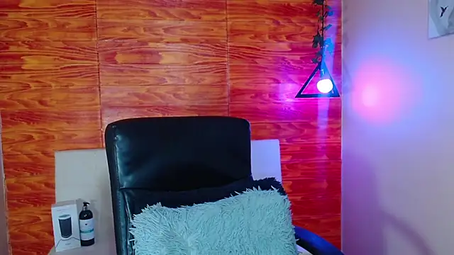 Bastiaan 28 online show from 03-20-25, 03:13