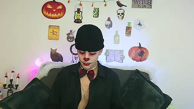 Bastiaan 28 online show from 10-21-25, 04:57