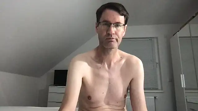 zxzx cam1 online show from 09-12-25, 03:23